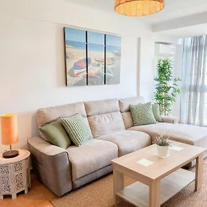 https://spacious-apartment-in-the-center-of-torremolinos.1costadelsol.com